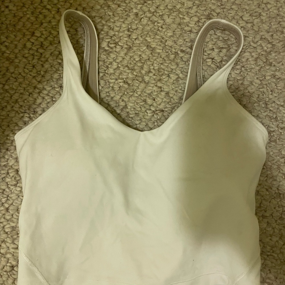 lululemon Align™ Tank Top
Color: White
Size: 4